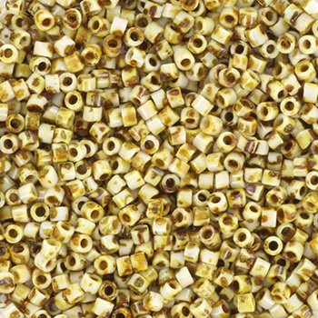 Delica11_2262 Miyuki Delica`s 11/0 - DB2262 Picasso Amarillo Opaco